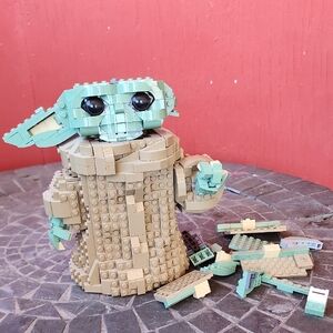 LEGO Star Wars Baby Yoda